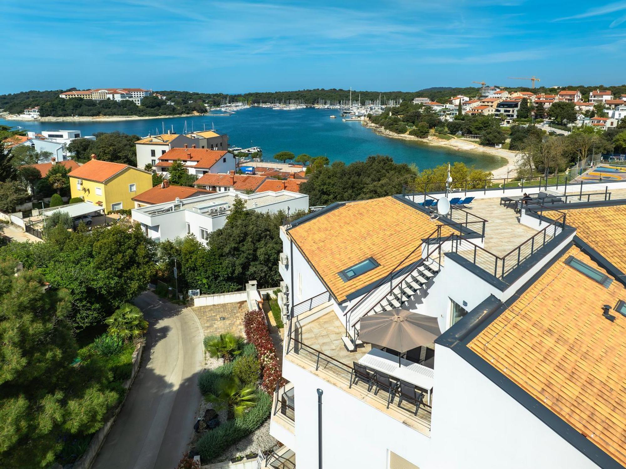 Apartment Klara Pjescana Uvala Exteriör bild